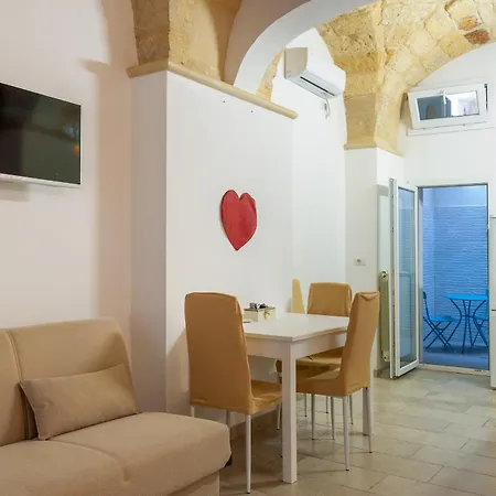 Maison D'epoque Corte Dei Florio - Centro Storico Apartmán *